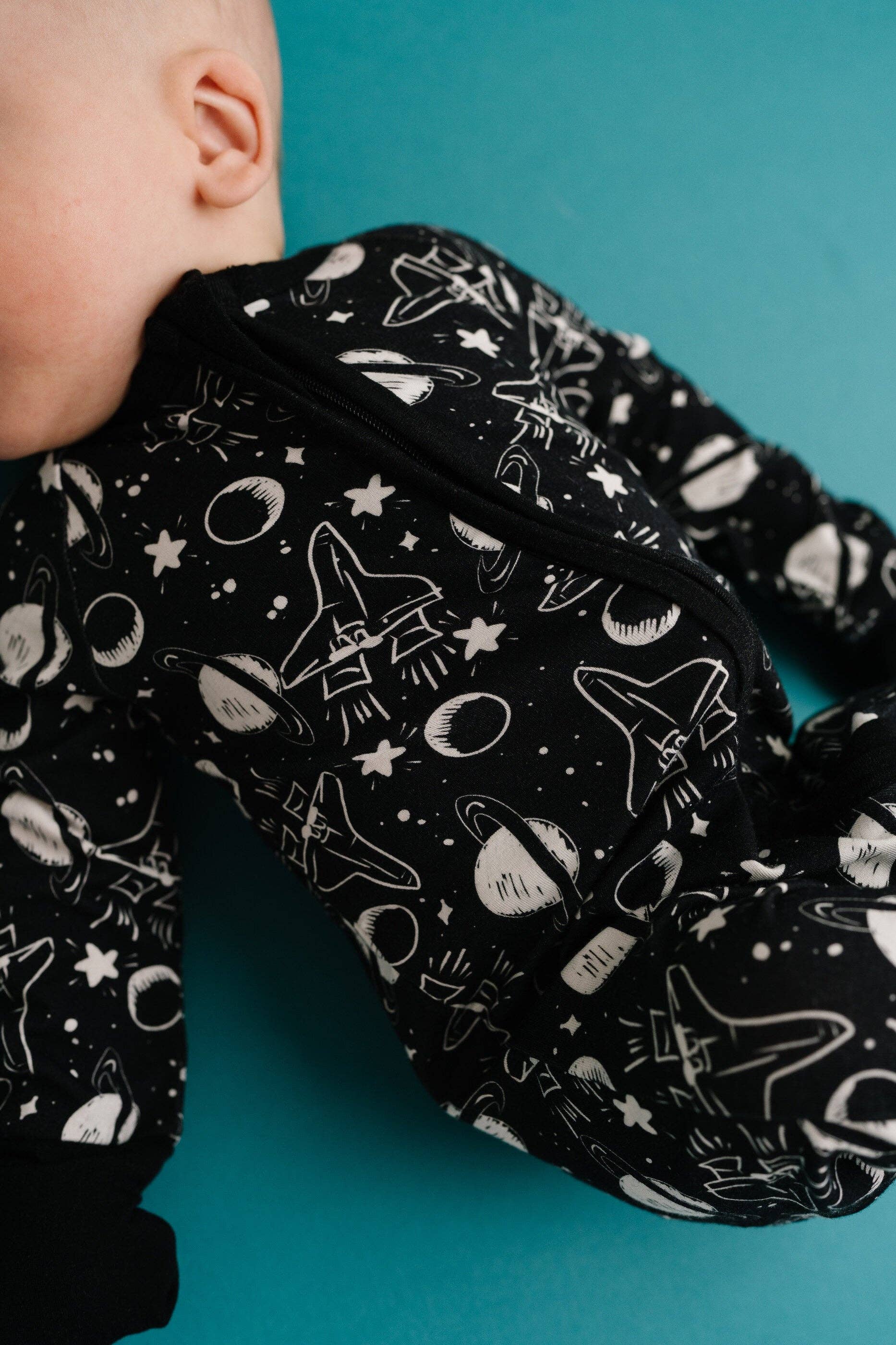 Bambusschlafsack mit Weltraum-Motiv