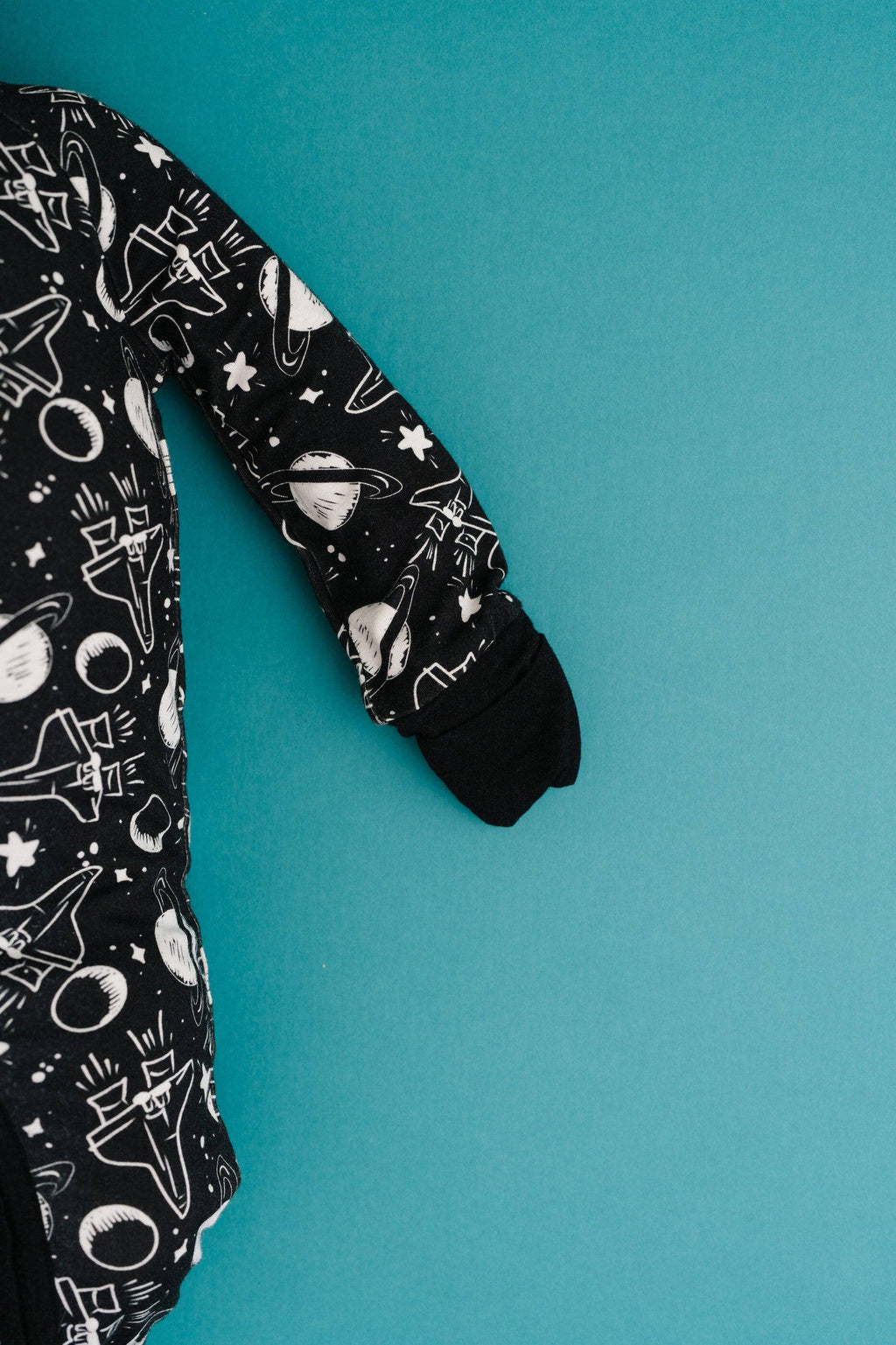 Bambusschlafsack mit Weltraum-Motiv