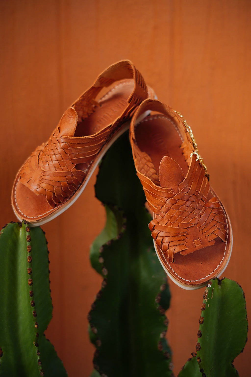 Huarache Pachuco aus Kamelleder